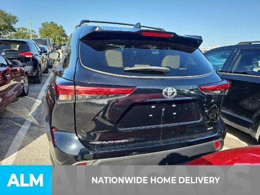 used 2022 Toyota Highlander car, priced at $30,420