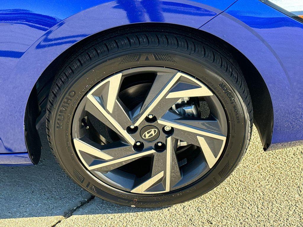 new 2025 Hyundai Elantra car, priced at $23,126