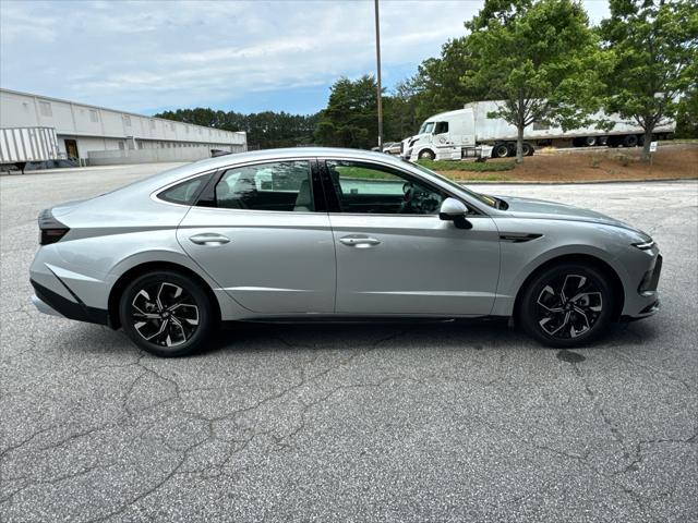 new 2024 Hyundai Sonata car, priced at $25,321