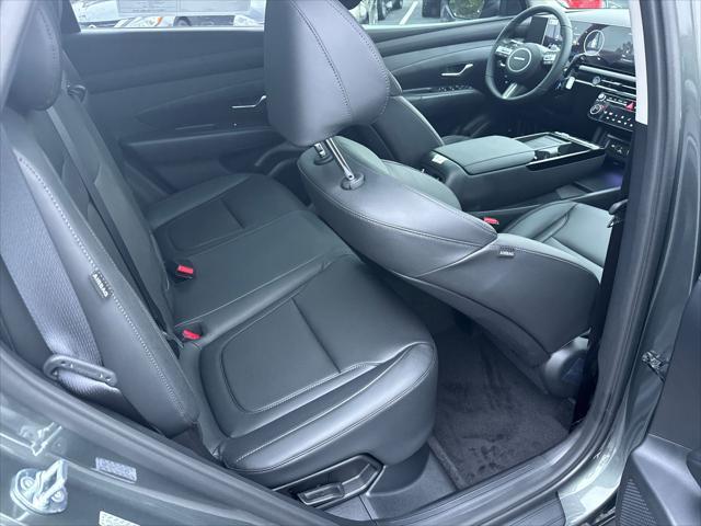 new 2025 Hyundai TUCSON Hybrid car, priced at $36,183