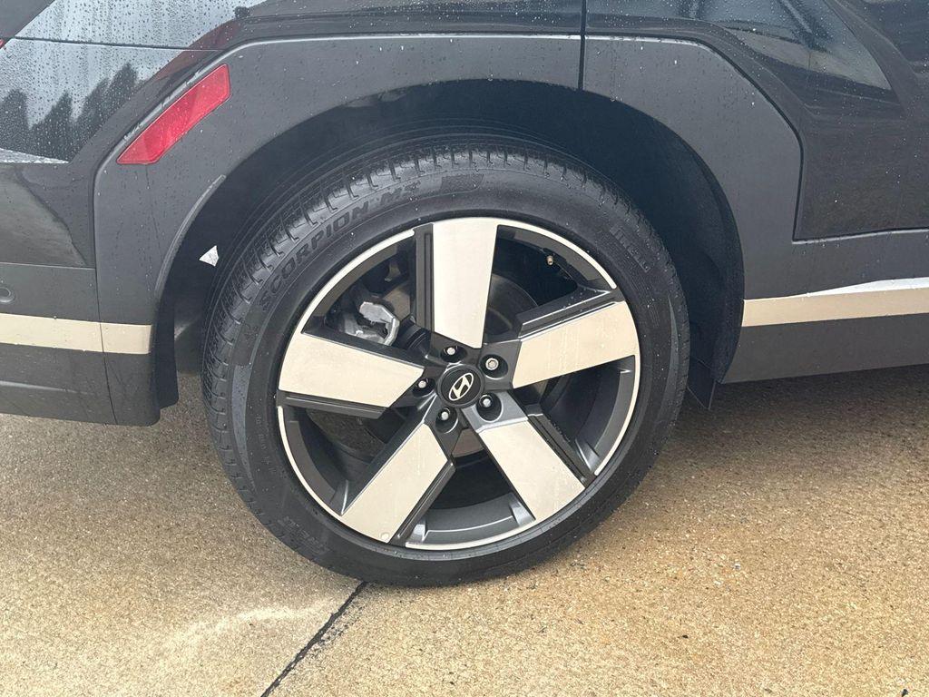 used 2024 Hyundai Santa Fe car, priced at $30,460