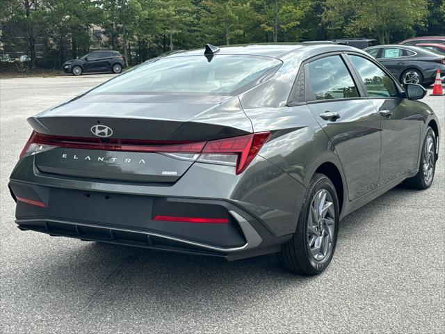 new 2024 Hyundai Elantra HEV car, priced at $22,847