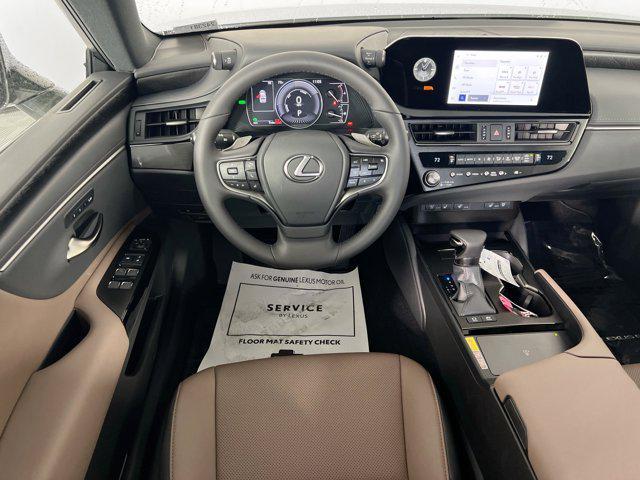 new 2024 Lexus ES 300h car, priced at $45,586