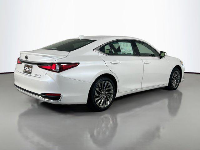 new 2025 Lexus ES 300h car, priced at $56,964