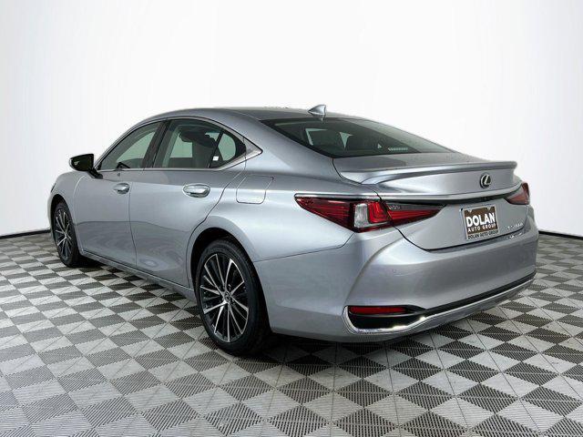 new 2024 Lexus ES 300h car, priced at $46,586