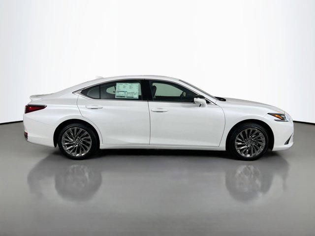 new 2025 Lexus ES 300h car, priced at $56,739