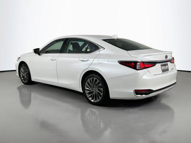 new 2025 Lexus ES 300h car, priced at $56,739