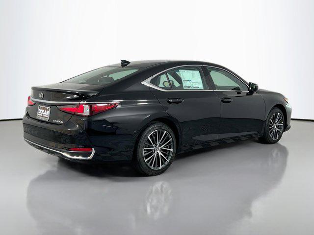 used 2025 Lexus ES 300h car, priced at $49,985