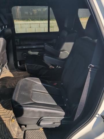 used 2021 Ford Expedition car, priced at $34,000
