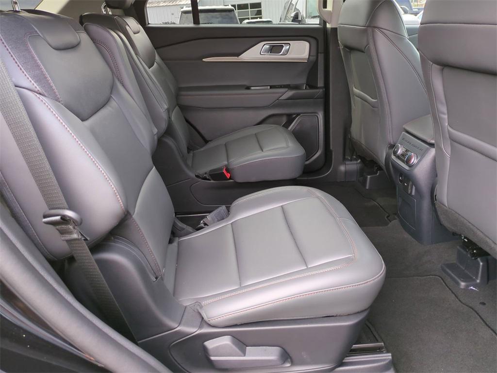 new 2025 Ford Explorer car, priced at $39,264