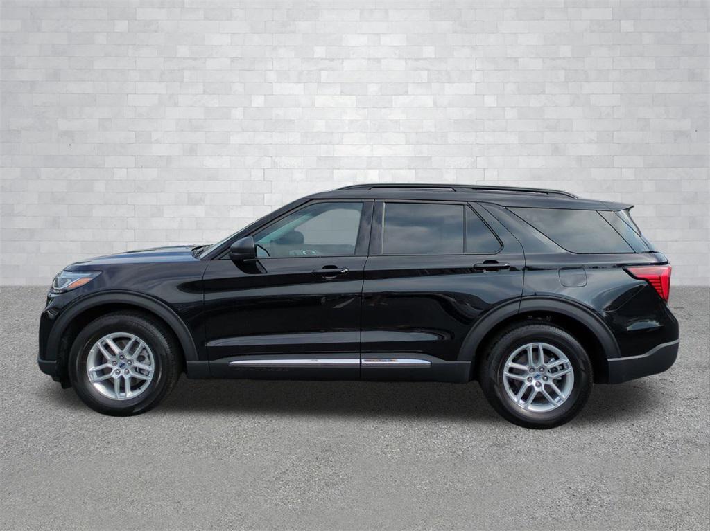 new 2025 Ford Explorer car, priced at $39,264