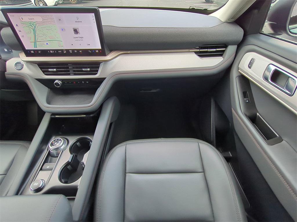 new 2025 Ford Explorer car, priced at $39,264