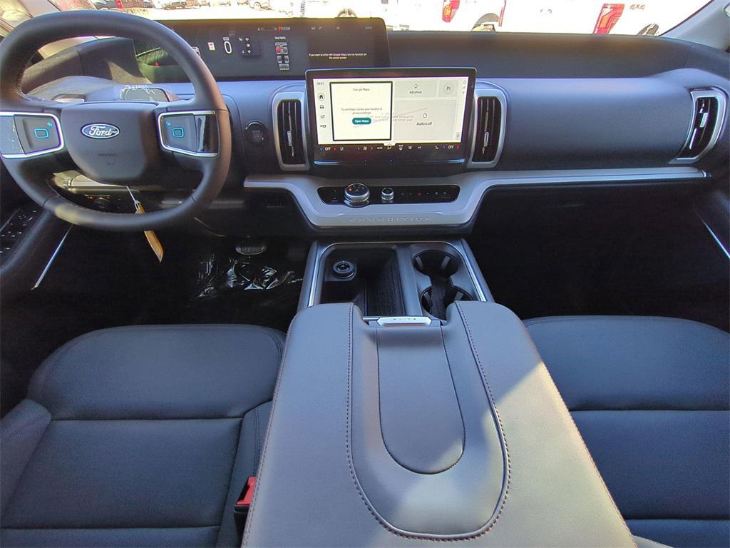 new 2025 Ford Expedition Max car, priced at $71,834