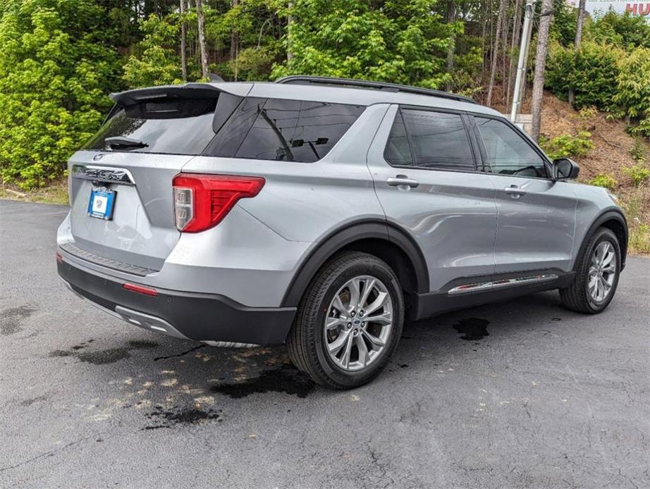 new 2024 Ford Explorer car, priced at $42,874