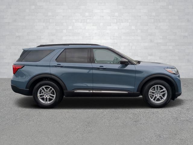 new 2025 Ford Explorer car, priced at $39,784