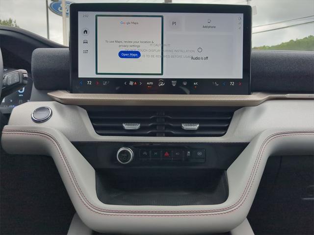 new 2025 Ford Explorer car, priced at $39,784