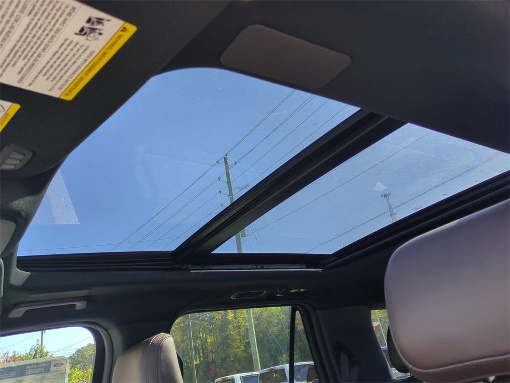 new 2025 Ford Expedition car, priced at $81,744