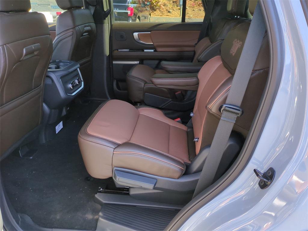 new 2025 Ford Expedition car, priced at $81,744