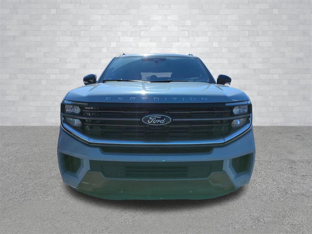 new 2025 Ford Expedition car, priced at $81,744
