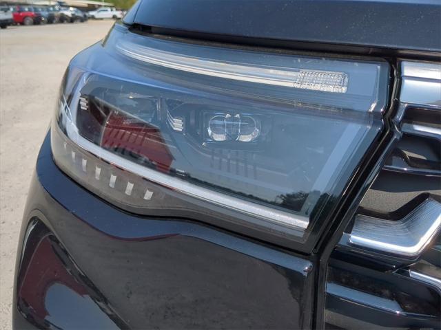 new 2025 Ford Explorer car, priced at $52,944