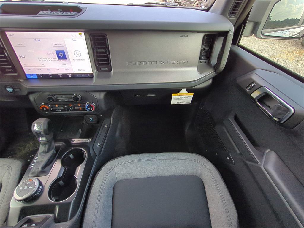 new 2025 Ford Bronco car, priced at $38,284