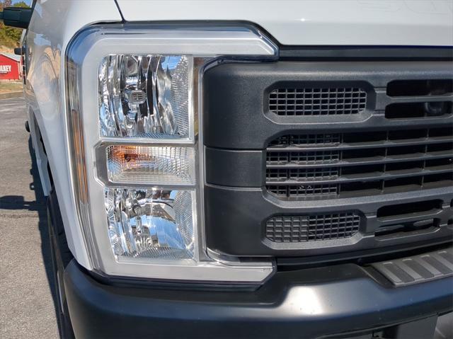 new 2024 Ford F-250 car, priced at $49,024