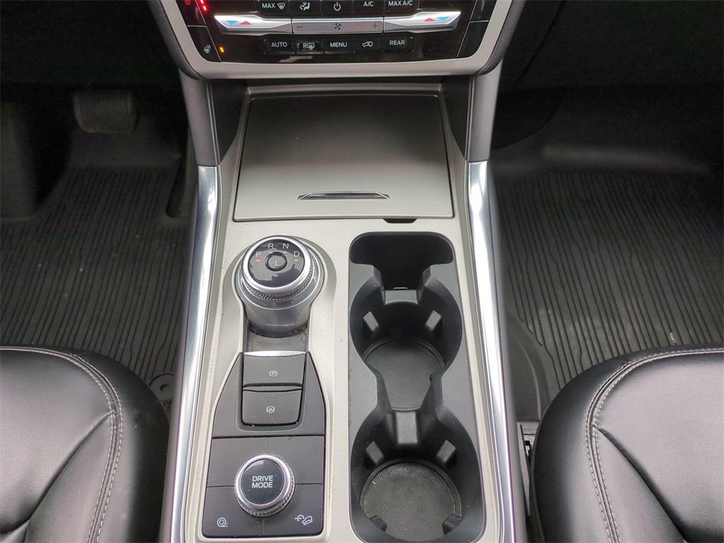 used 2022 Ford Explorer car, priced at $27,316