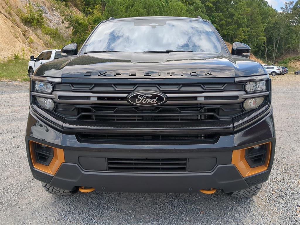 new 2025 Ford Expedition car, priced at $81,304