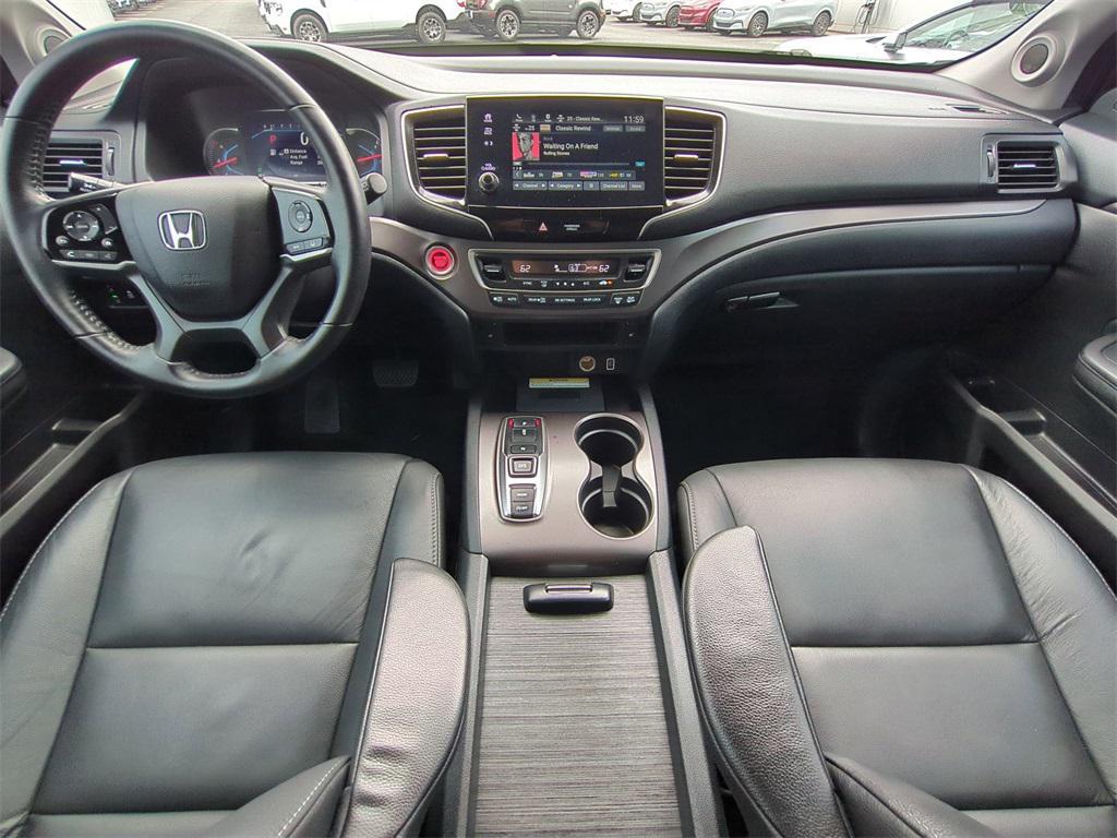 used 2022 Honda Pilot car, priced at $27,794