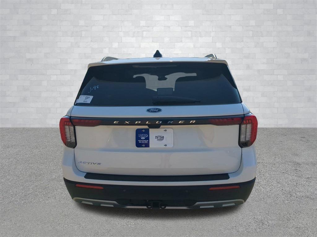 new 2025 Ford Explorer car, priced at $40,459