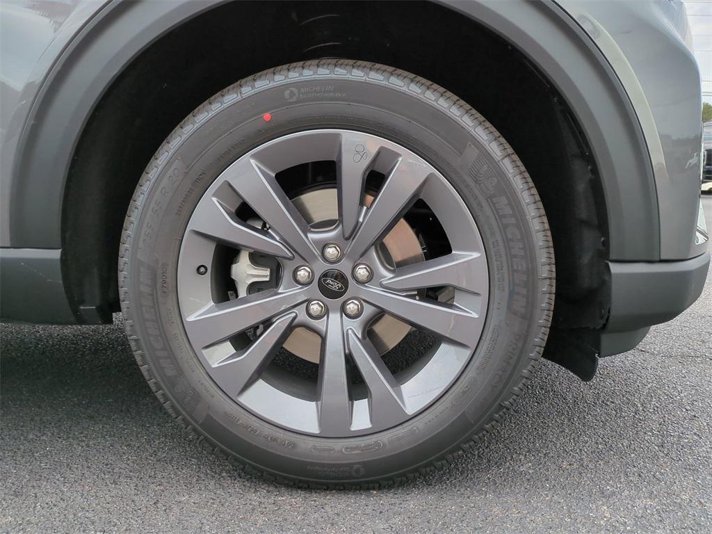 new 2025 Ford Explorer car, priced at $42,659