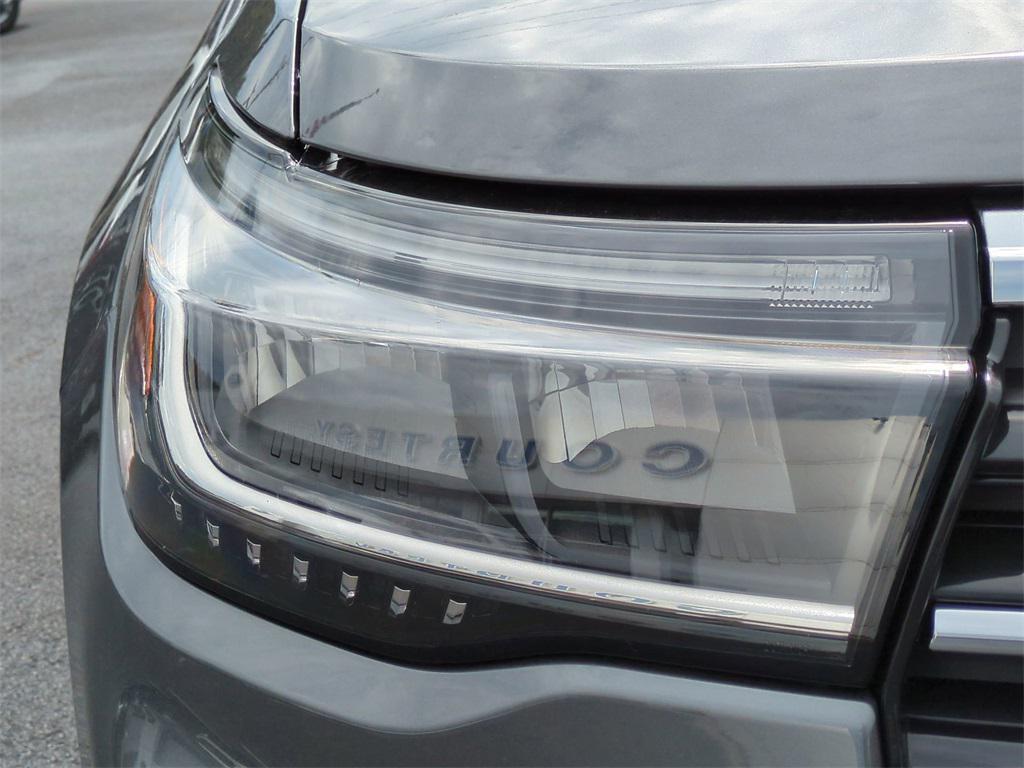 new 2025 Ford Explorer car, priced at $42,659