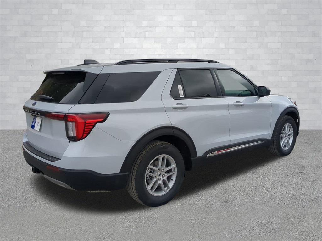 new 2025 Ford Explorer car, priced at $39,264