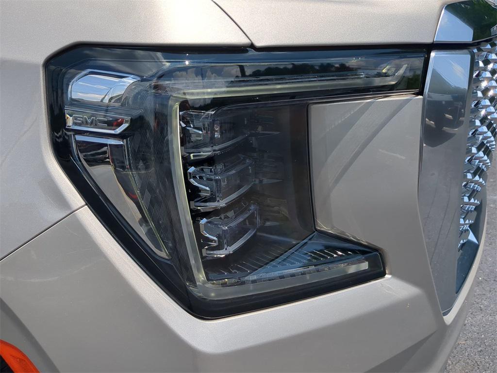 used 2024 GMC Yukon XL car, priced at $75,750