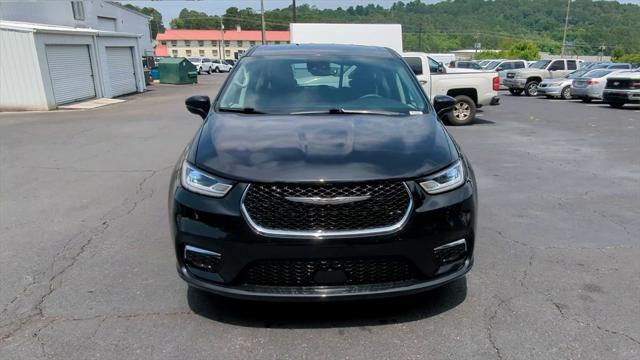 used 2024 Chrysler Pacifica car, priced at $30,960