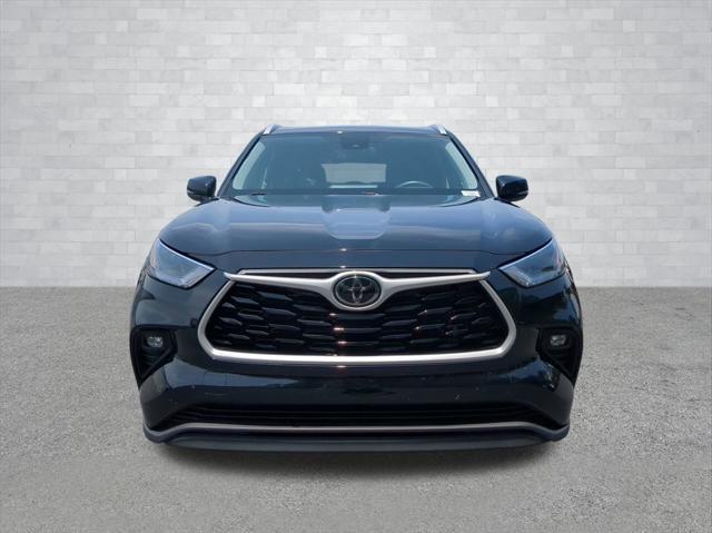 used 2024 Toyota Highlander car, priced at $43,940