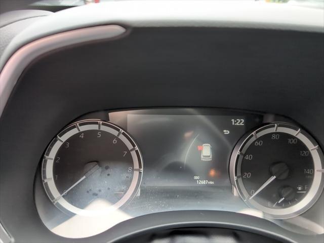 used 2024 Toyota Highlander car, priced at $43,004