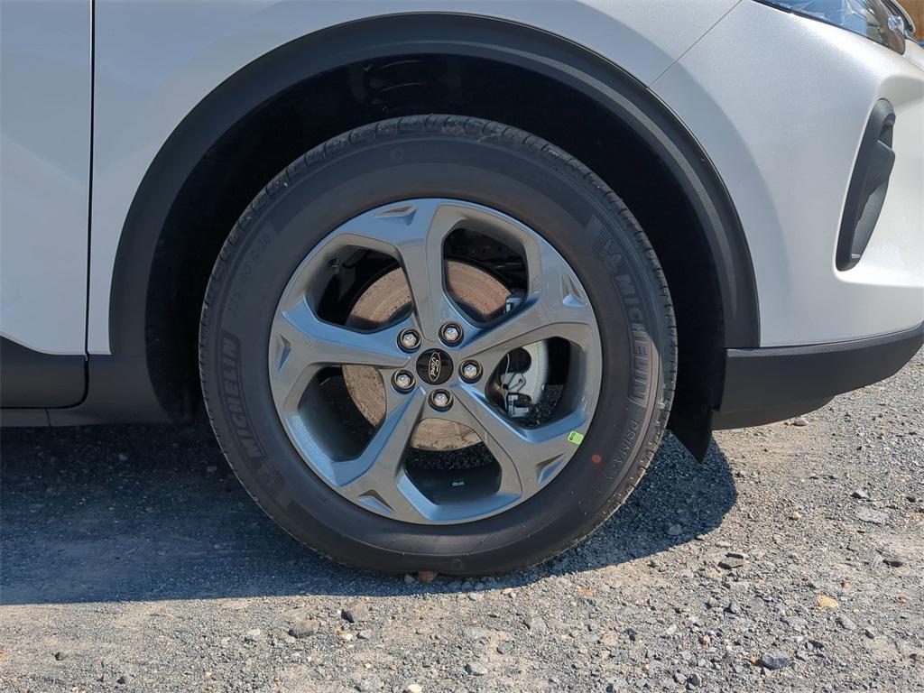 new 2025 Ford Escape car, priced at $30,464