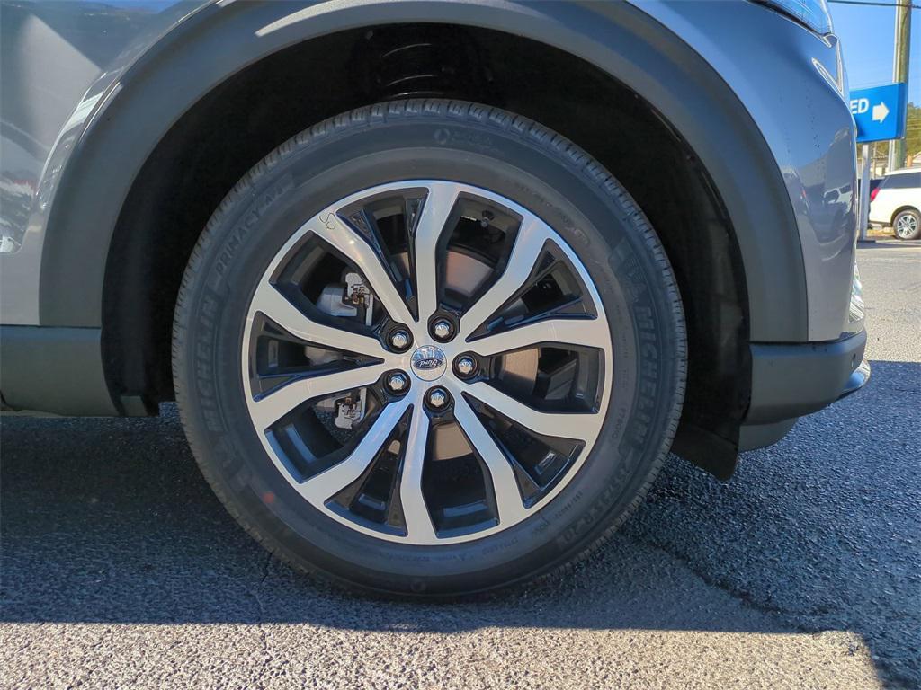 new 2025 Ford Explorer car, priced at $42,569