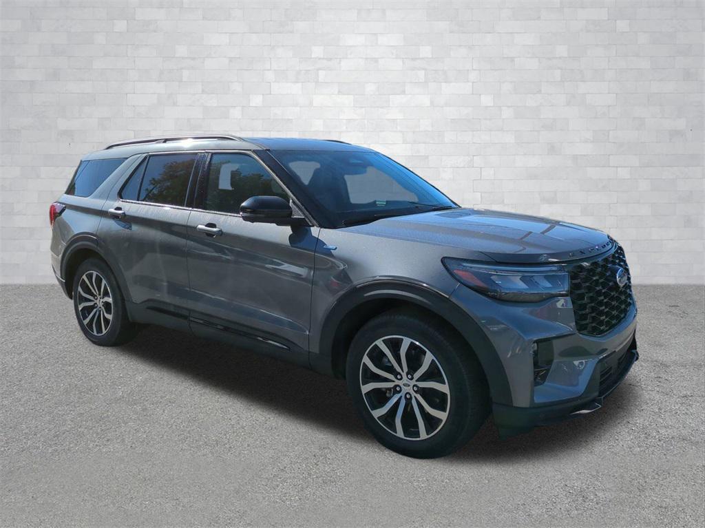 new 2025 Ford Explorer car, priced at $42,569