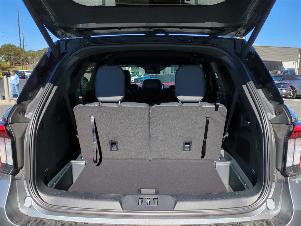 new 2025 Ford Explorer car, priced at $42,569