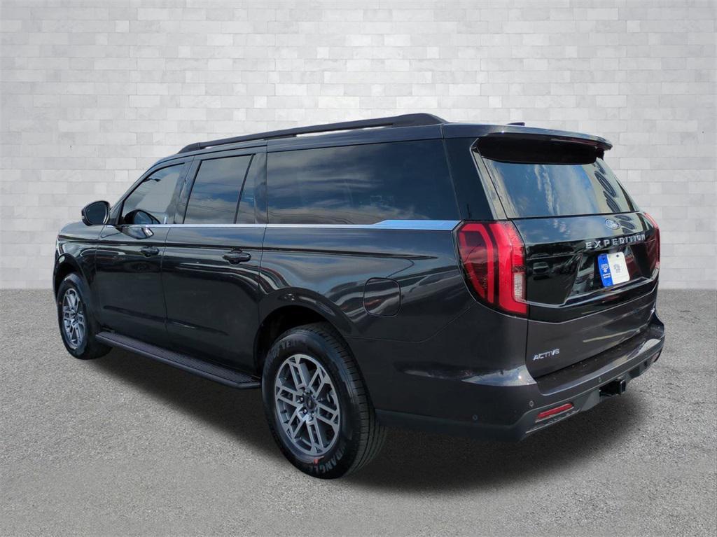 new 2025 Ford Expedition Max car, priced at $68,334