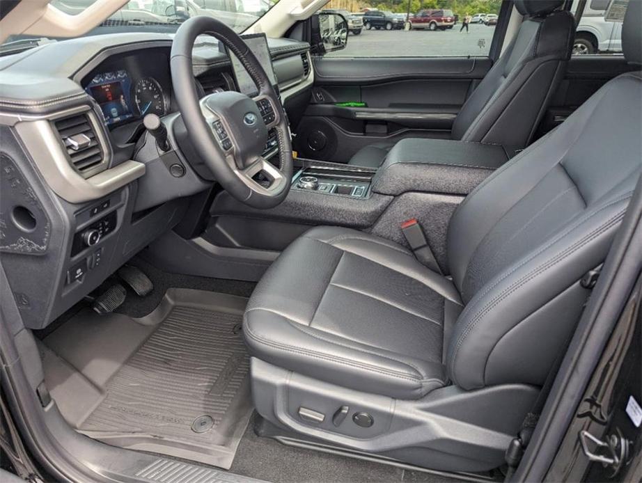 new 2024 Ford Expedition car, priced at $60,599