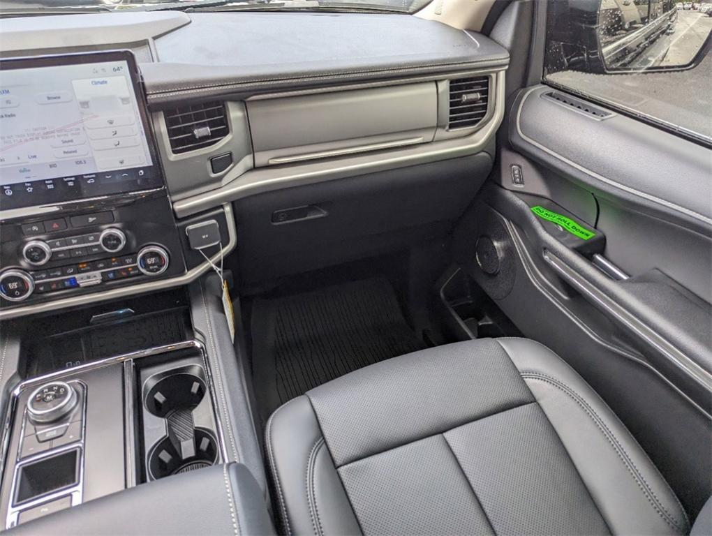 new 2024 Ford Expedition car, priced at $60,599