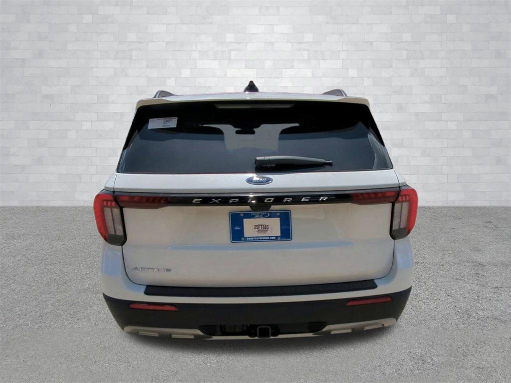 new 2025 Ford Explorer car, priced at $40,059