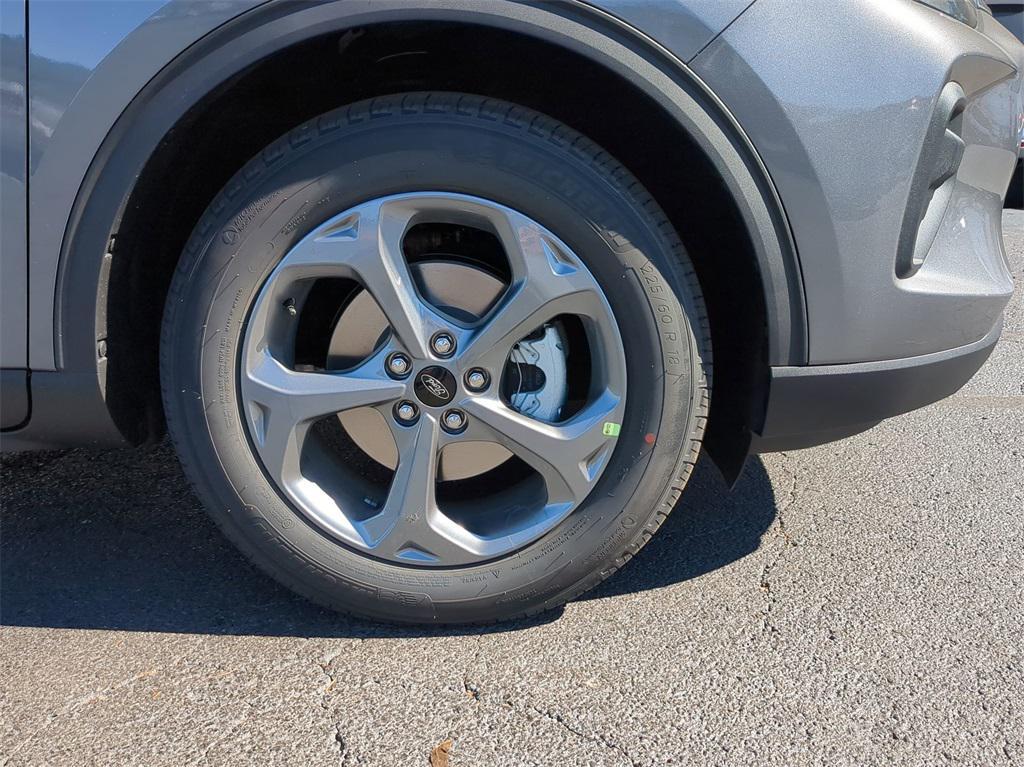 new 2025 Ford Escape car, priced at $25,319