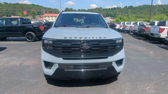 new 2025 Ford Expedition car, priced at $82,134