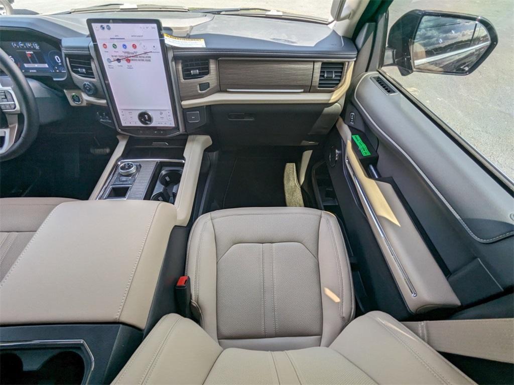 new 2024 Ford Expedition car, priced at $67,899