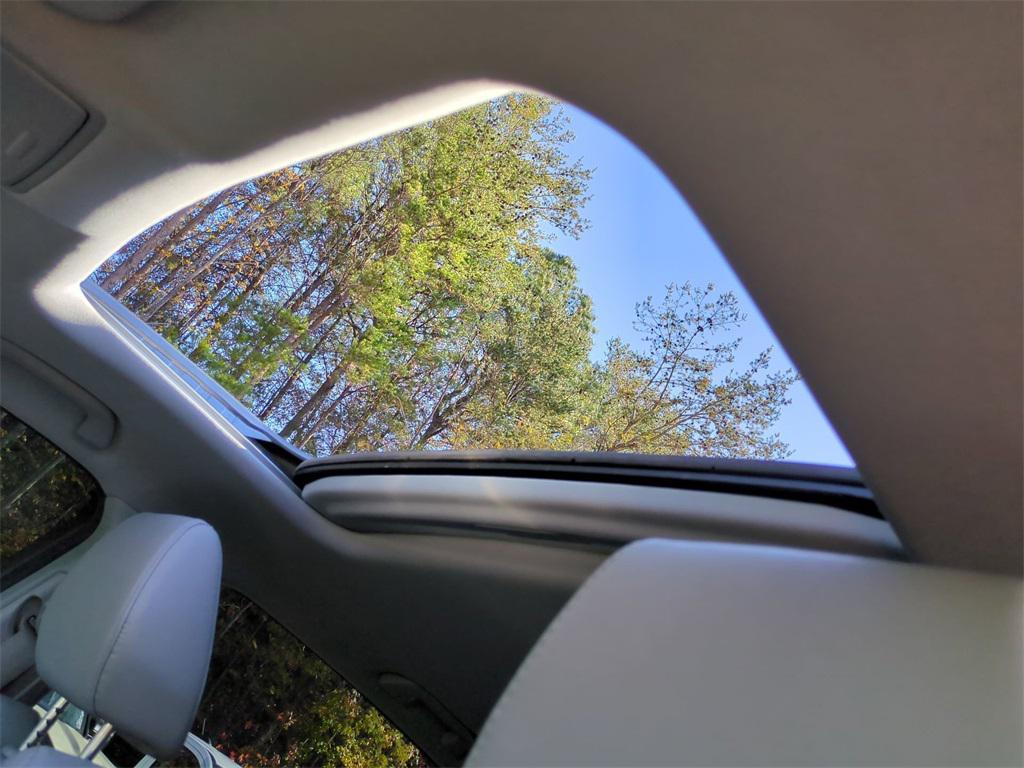 used 2017 Acura MDX car, priced at $18,978