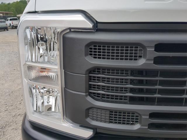 new 2025 Ford F-250 car, priced at $49,454